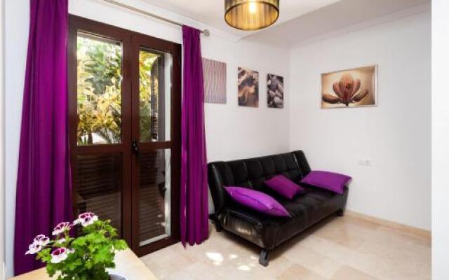 Apartamento Los Remedios Con Patio Andaluz