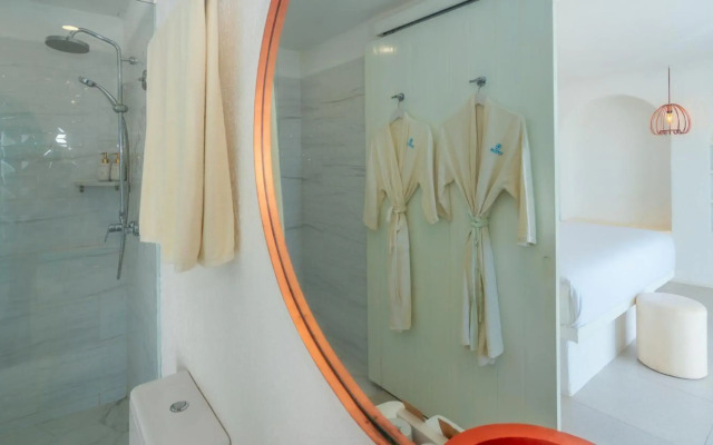 Loccal Collection Hotel