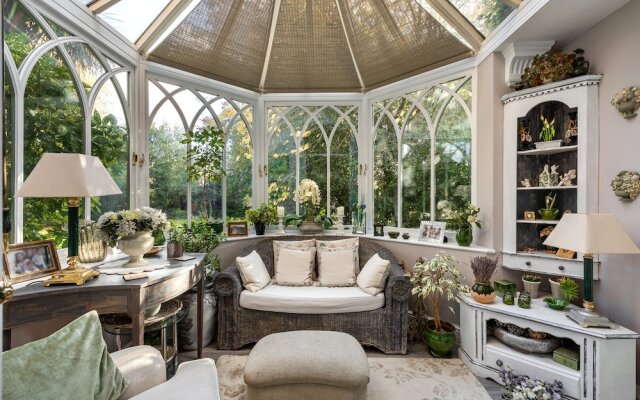 Garden Aspect in Wimbledon