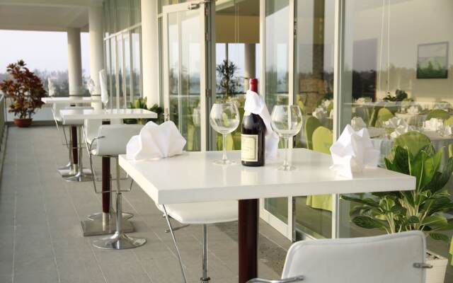 Montgomerie Links Hotel & Villas