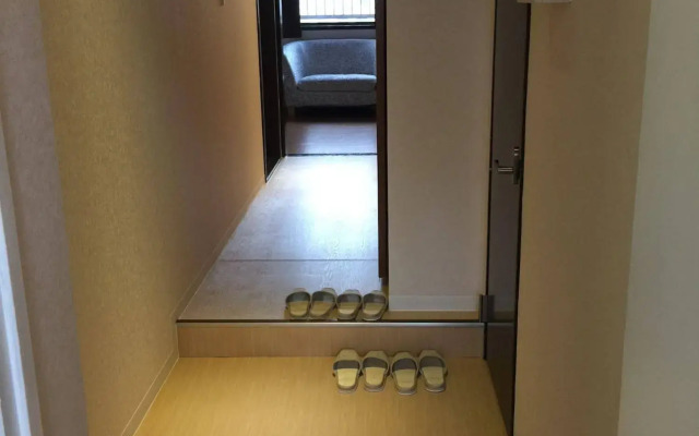 Naniwa Guest House