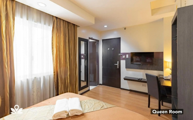 Lorenzzo Suites Hotel