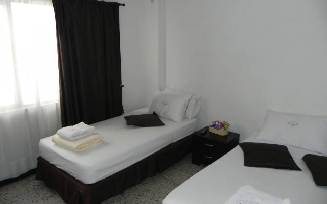 Tamarindo Inn