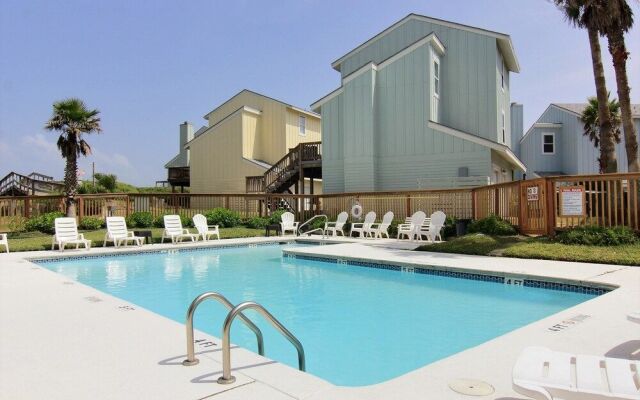 Tita s Sandcastle LC17