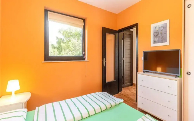 Apartments Ilija Njavro - One Bedroom Apartment With Balcony