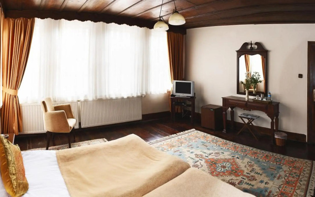 Ugurlu Konaklari