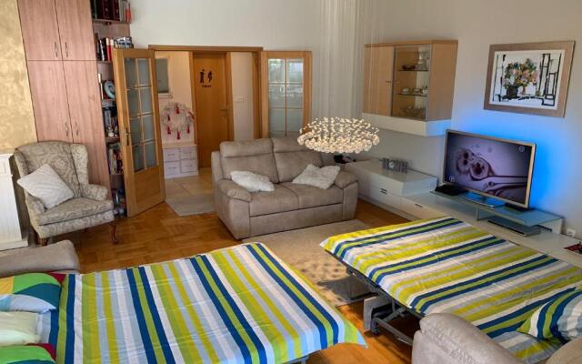 Apartment Relax whit big terrace 170m2 Near the Beach