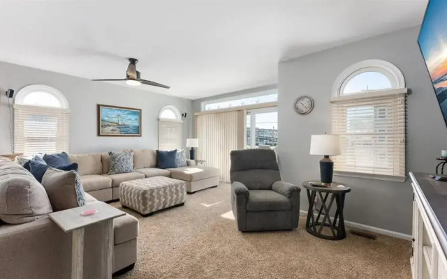 355 E 24th Ave, Unit 1