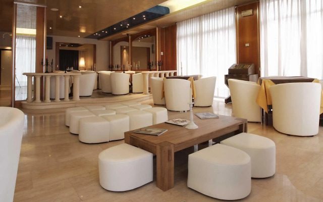 Ambasciatori Hotel Mestre Venice, Tapestry Collection by Hilton