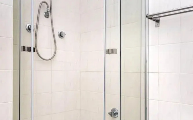 Damasceno Large Apartment