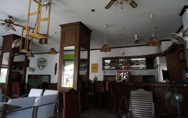 Sand Inn