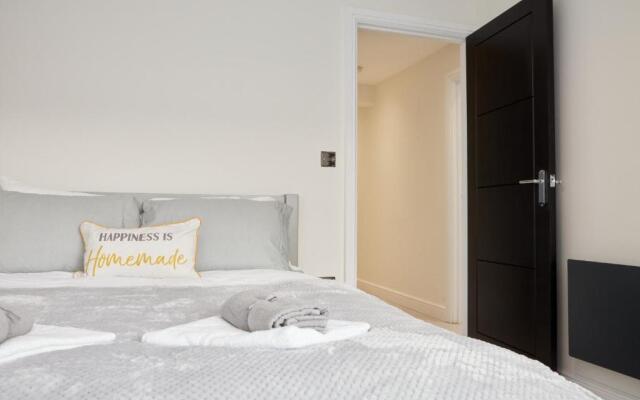 Wolfscote Apartment