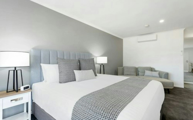 Sanctuary Inn on Westernport – Guest Rooms – Melbourne