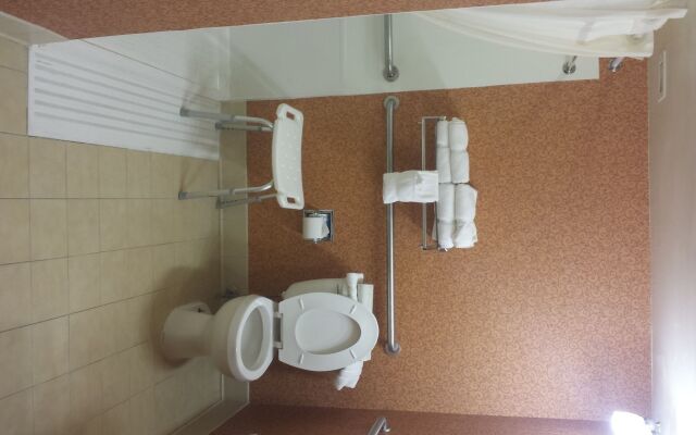 Clarion Hotel & Suites Convention Center Fredericksburg