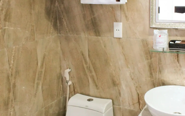 Halong Phoenix Cruiser