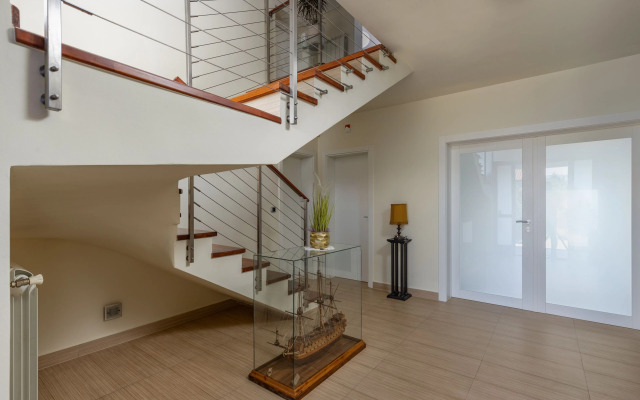 Terra Magica Deluxe Apartment OR Room with Private Parking, Terrace and Sea View