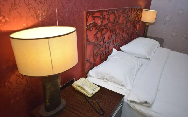 Hotel Million Day