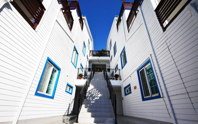 Choongcheong Seocheon Byeolbit Jeongwon Pension