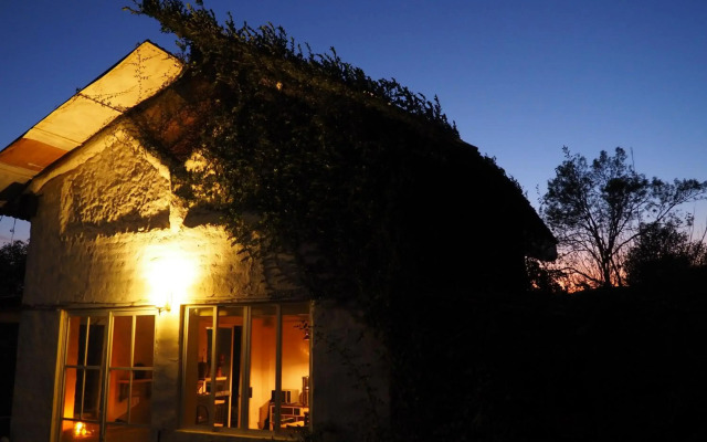 Reencuentro Rancho & Eco-Hotel