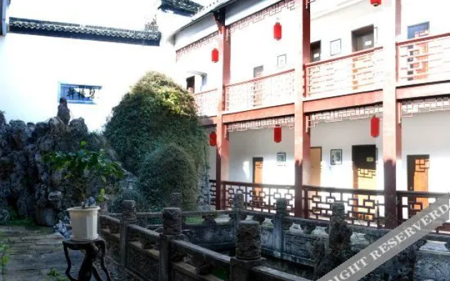 黄山心族之旅酒店