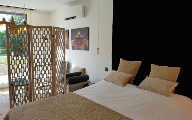 akemi b&b