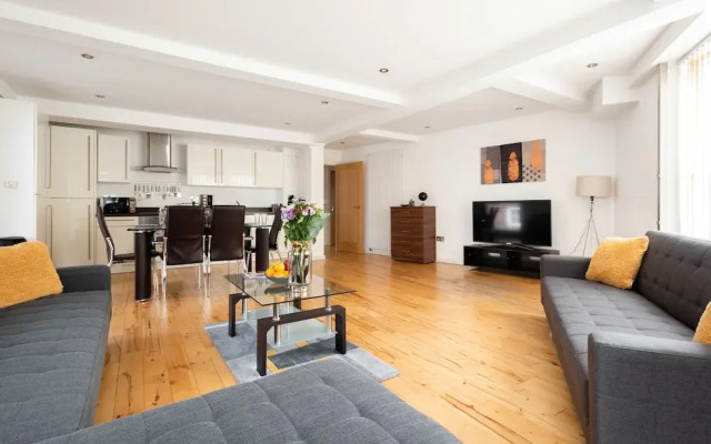 Platinum Apartment next to London Bridge 9995