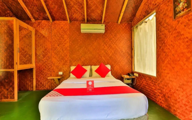 Vartys - The Hillside Huts