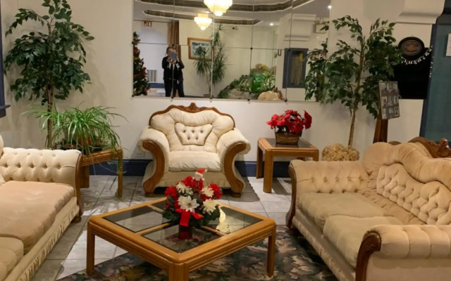 Lakeview Hotel