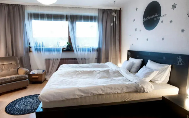 Spacious House In Fugen With Terrace