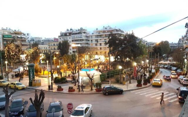 Ionian Apartment- Athens Center, 6 BD, 2.5 BATH