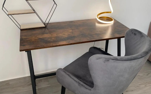 SOHO Apartment - City View with Rooftop Garden