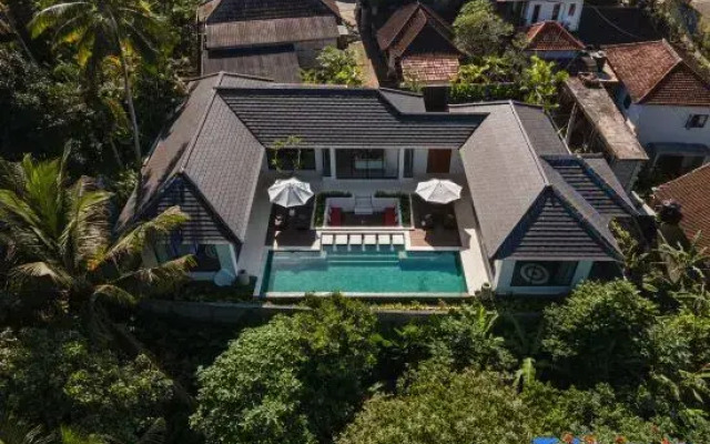 Villa Jenggala by GORO