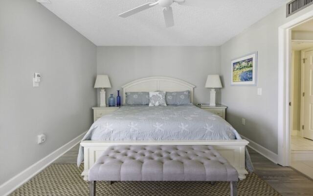 Loggerhead 314 2 Bedroom Condo by RedAwning