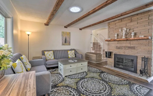 327936 Hot Tub + Mtn Views: Woodland Park Gem
