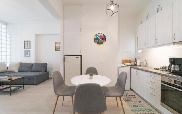 Piraeus_Faliro_Cosy apartment