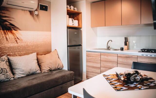 Mobile Home Kailani Nr 121, Camping Porton Biondi