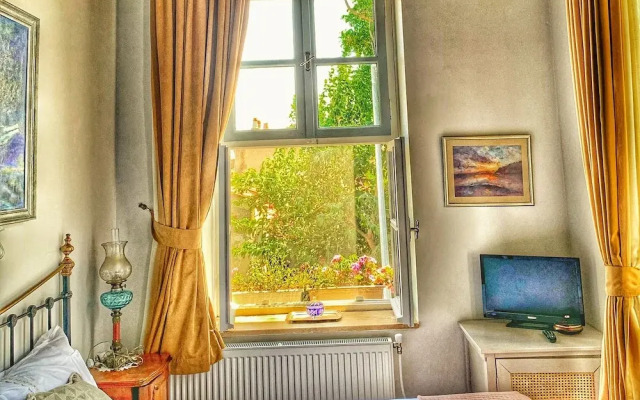 Akarsu Kalyopi Otel