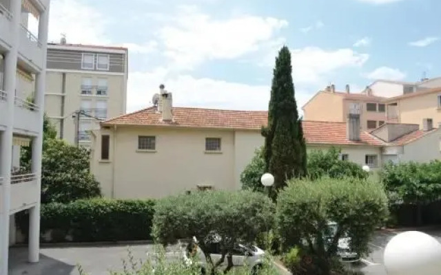 Apartment Immeuble La Rode