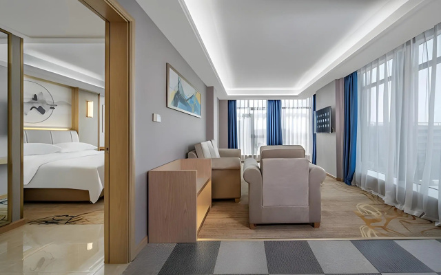 Vienna International Hotel (Shenzhen Huizhanwan Center)