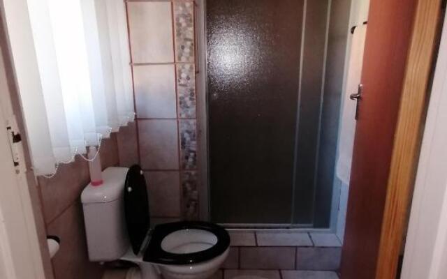 Guinea Feather Country Lodge & Spa