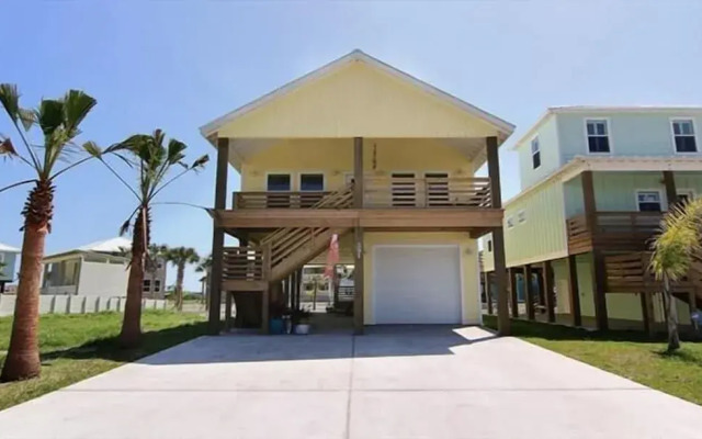 Brito Beach - 3 Br Home