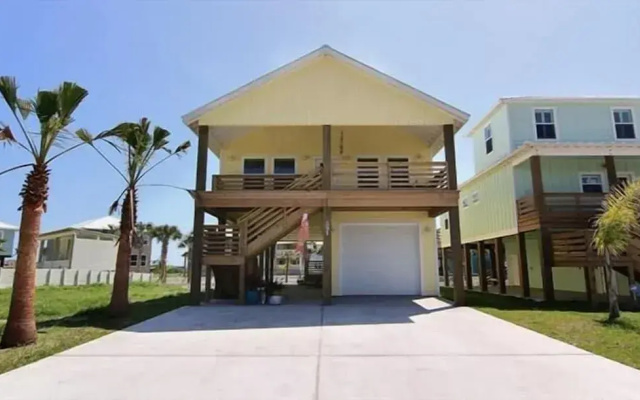 Brito Beach - 3 Br Home
