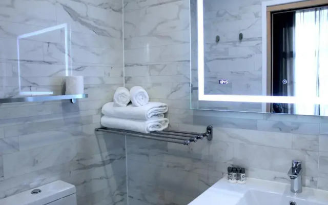 Greentree Hotel