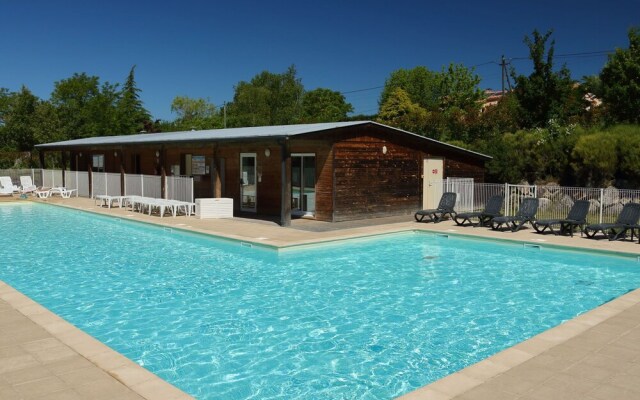 Tidy Apartment With a Bbq, Near Montréal du Gers