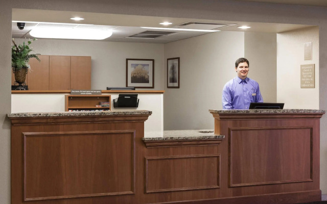 Candlewood Suites La Crosse N by IHG