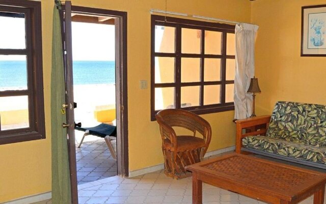 La Gaviota by RedAwning