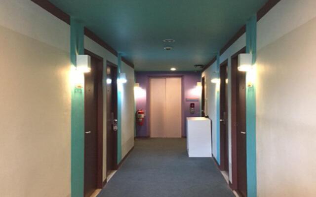 Sawasdee Hotel @ Sukhumvit Soi 8