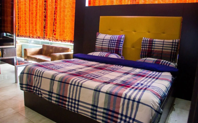 Paris Suites