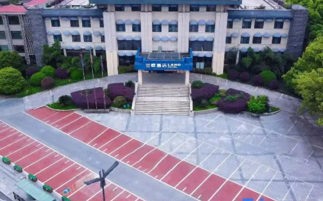 Jingfang E-Sports Hotel (Yingtan Yuehu District Yanjiang Road) — 2-star hotel in Yingtan