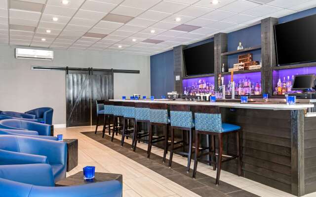 Clarion Hotel Conference Center Lexington North